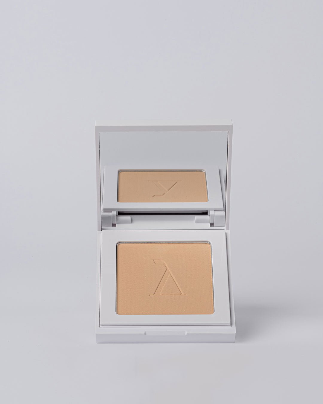 Sand (Medium) компактна пудра с HD MATTE завършек | Yenges