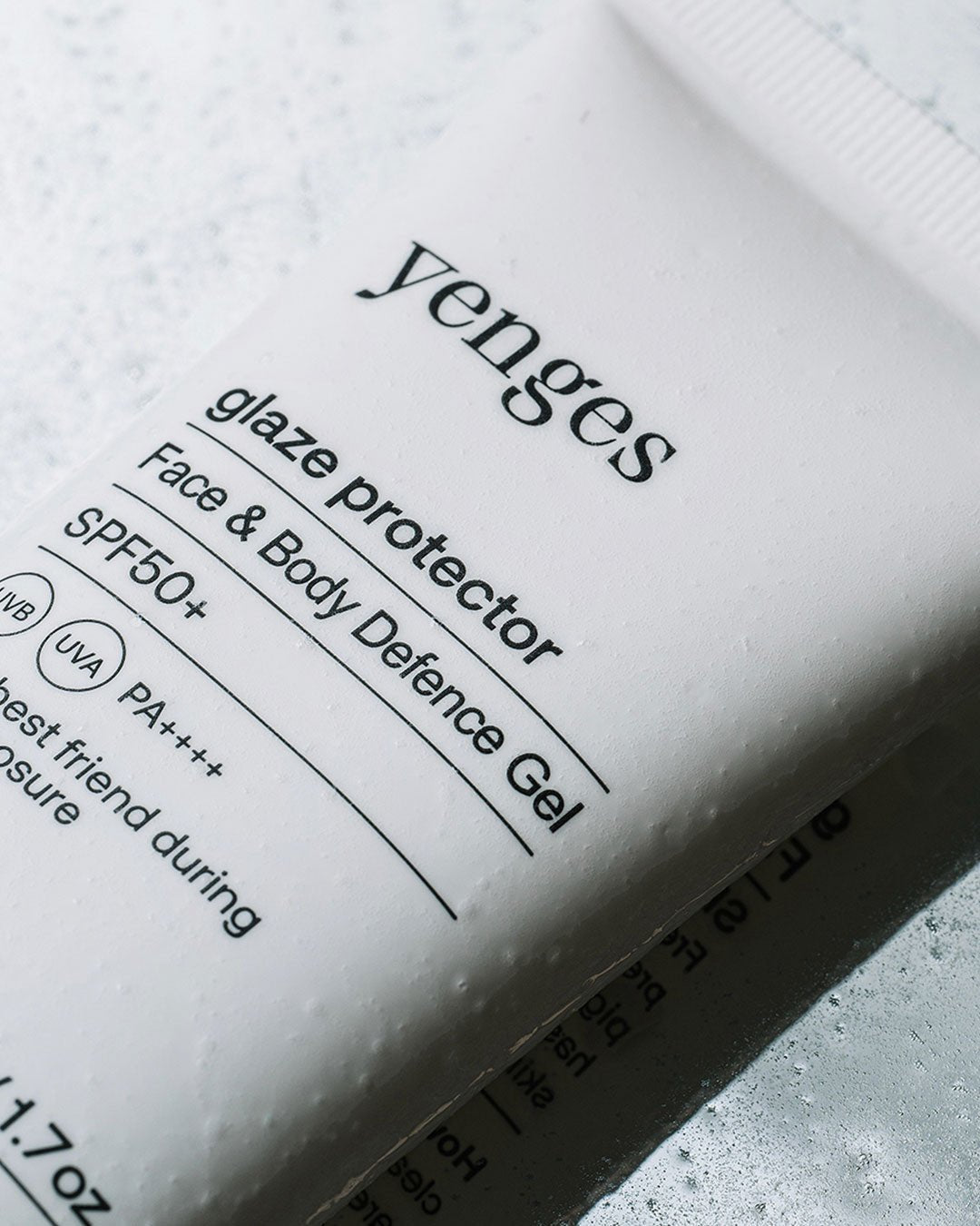Glaze Protector хидратиращ гел с SPF 50+ | Yenges